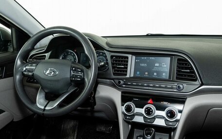 Hyundai Elantra VI рестайлинг, 2019 год, 1 050 000 рублей, 13 фотография