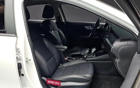 KIA K3, 2022 год, 1 570 000 рублей, 9 фотография