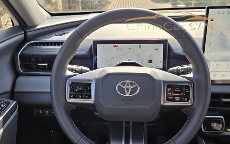 Toyota RAV4, 2026 год, 4 080 000 рублей, 19 фотография