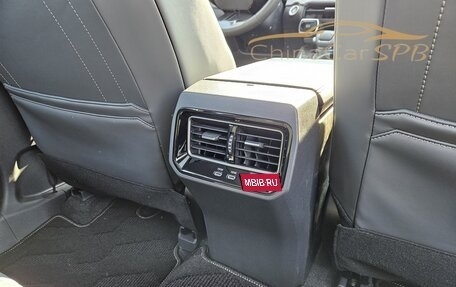 Toyota RAV4, 2026 год, 4 080 000 рублей, 32 фотография