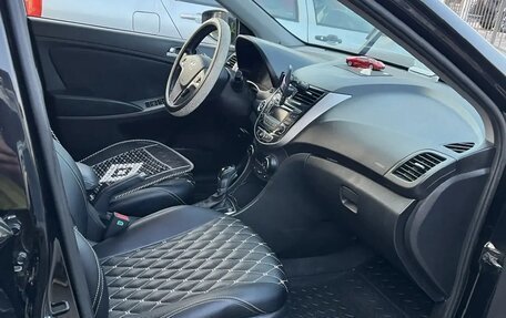 Hyundai Solaris II рестайлинг, 2014 год, 1 000 000 рублей, 9 фотография