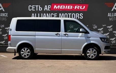Volkswagen Caravelle T6 рестайлинг, 2015 год, 2 600 000 рублей, 9 фотография