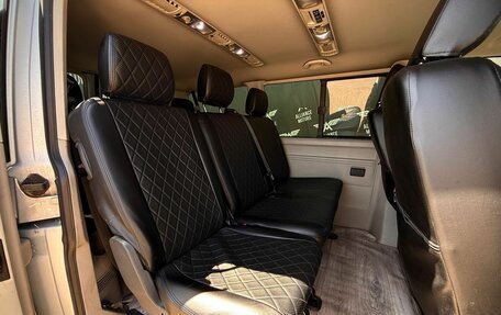 Volkswagen Caravelle T6 рестайлинг, 2015 год, 2 600 000 рублей, 12 фотография