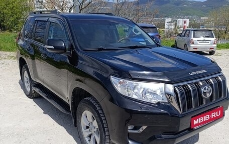 Toyota Land Cruiser Prado 150 рестайлинг 2, 2018 год, 4 699 000 рублей, 1 фотография