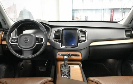 Volvo XC90 II рестайлинг, 2018 год, 3 949 000 рублей, 15 фотография