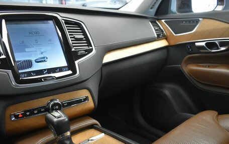 Volvo XC90 II рестайлинг, 2018 год, 3 949 000 рублей, 23 фотография