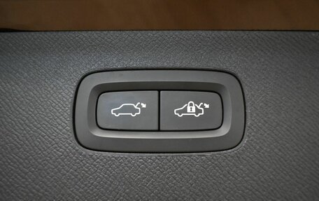 Volvo XC90 II рестайлинг, 2018 год, 3 949 000 рублей, 32 фотография