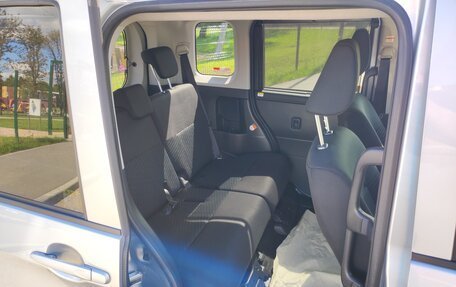 Toyota Roomy I, 2019 год, 1 150 000 рублей, 7 фотография