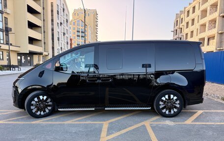 Hyundai Staria, 2023 год, 6 100 000 рублей, 8 фотография