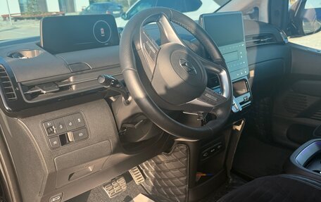 Hyundai Staria, 2023 год, 6 100 000 рублей, 19 фотография