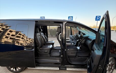 Hyundai Staria, 2023 год, 6 100 000 рублей, 13 фотография