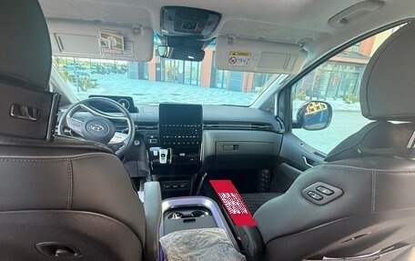 Hyundai Staria, 2023 год, 6 100 000 рублей, 16 фотография