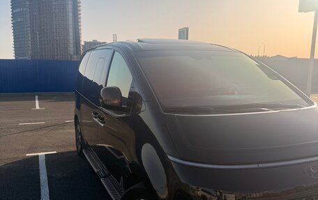 Hyundai Staria, 2023 год, 6 100 000 рублей, 24 фотография