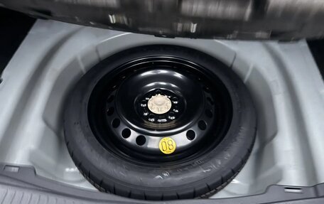 Toyota Avalon, 2022 год, 3 800 000 рублей, 29 фотография