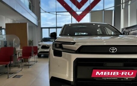 Toyota RAV4, 2026 год, 4 950 000 рублей, 7 фотография