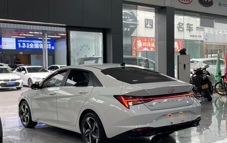 Hyundai Elantra, 2022 год, 1 645 000 рублей, 11 фотография