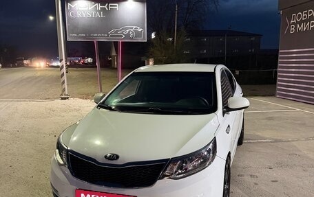 KIA Rio III рестайлинг, 2016 год, 600 000 рублей, 2 фотография