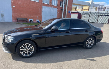 Mercedes-Benz E-Класс, 2018 год, 2 800 000 рублей, 2 фотография