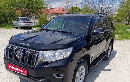 Toyota Land Cruiser Prado 150 рестайлинг 2, 2018 год, 4 699 000 рублей, 3 фотография