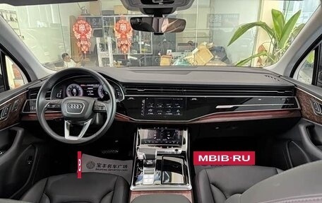 Audi Q7, 2022 год, 5 700 006 рублей, 14 фотография