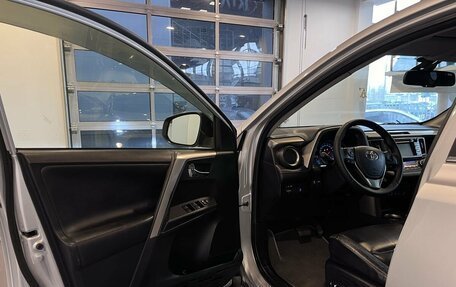 Toyota RAV4, 2013 год, 1 988 000 рублей, 19 фотография