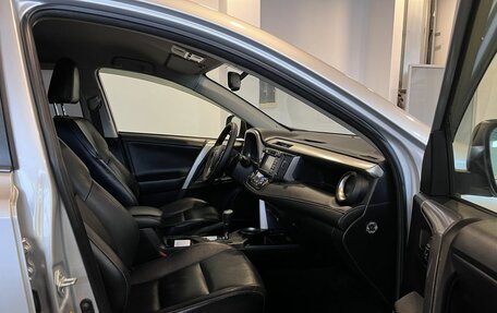 Toyota RAV4, 2013 год, 1 988 000 рублей, 27 фотография