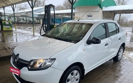 Renault Logan II, 2017 год, 610 000 рублей, 6 фотография