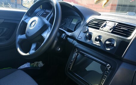 Skoda Fabia II, 2013 год, 470 000 рублей, 3 фотография
