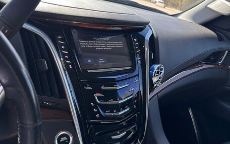 Cadillac Escalade IV, 2018 год, 4 980 000 рублей, 13 фотография