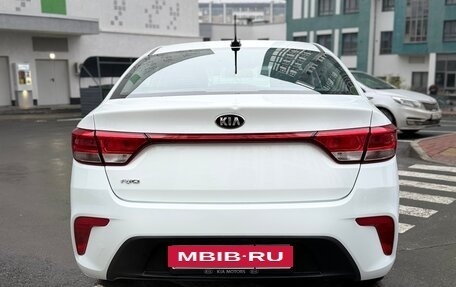 KIA Rio IV, 2018 год, 1 395 000 рублей, 4 фотография