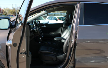 KIA Sportage IV рестайлинг, 2018 год, 2 299 000 рублей, 13 фотография