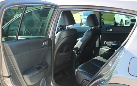 KIA Sportage IV рестайлинг, 2018 год, 2 299 000 рублей, 14 фотография