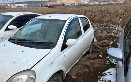 Toyota Vitz, 2001 год, 130 000 рублей, 3 фотография