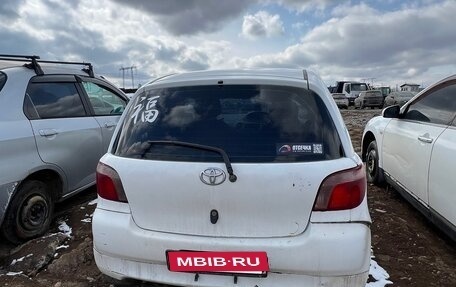 Toyota Vitz, 2001 год, 130 000 рублей, 4 фотография