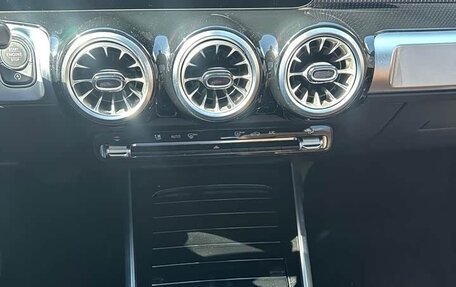 Mercedes-Benz GLB, 2022 год, 2 870 006 рублей, 16 фотография