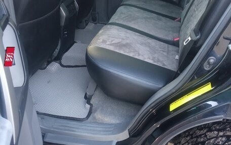 Toyota Land Cruiser Prado 150 рестайлинг 2, 2011 год, 2 850 000 рублей, 5 фотография