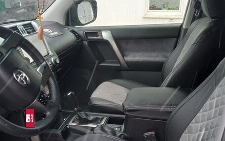 Toyota Land Cruiser Prado 150 рестайлинг 2, 2011 год, 2 850 000 рублей, 20 фотография