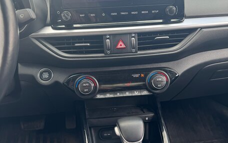 KIA K3, 2021 год, 2 320 000 рублей, 12 фотография