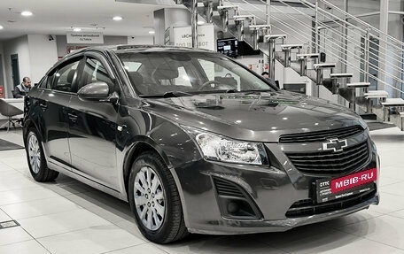 Chevrolet Cruze II, 2012 год, 699 000 рублей, 3 фотография
