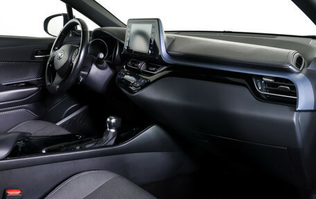 Toyota C-HR I рестайлинг, 2019 год, 2 690 000 рублей, 10 фотография