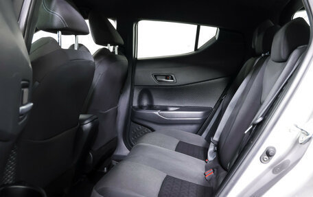 Toyota C-HR I рестайлинг, 2019 год, 2 690 000 рублей, 11 фотография