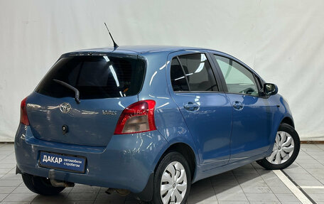 Toyota Yaris III рестайлинг, 2006 год, 420 000 рублей, 3 фотография