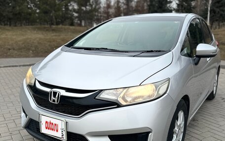 Honda Fit III, 2016 год, 1 050 000 рублей, 2 фотография