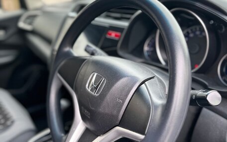 Honda Fit III, 2016 год, 1 050 000 рублей, 4 фотография