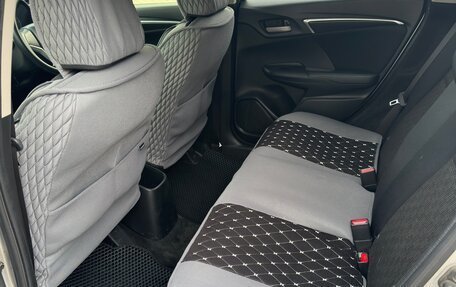 Honda Fit III, 2016 год, 1 050 000 рублей, 10 фотография