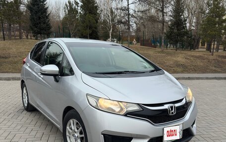 Honda Fit III, 2016 год, 1 050 000 рублей, 24 фотография