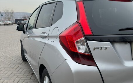 Honda Fit III, 2016 год, 1 050 000 рублей, 26 фотография