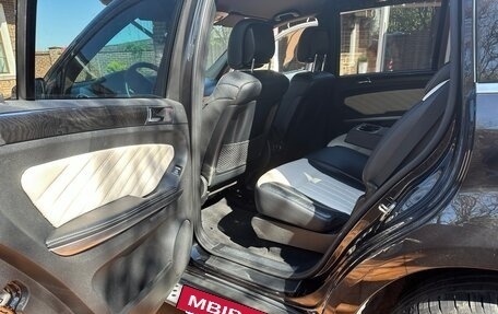 Mercedes-Benz GL-Класс, 2012 год, 2 600 000 рублей, 17 фотография