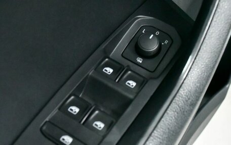 Skoda Karoq I, 2021 год, 2 347 000 рублей, 13 фотография