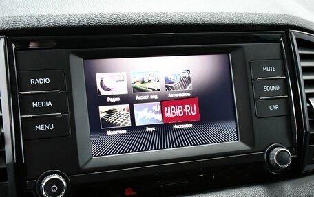 Skoda Karoq I, 2021 год, 2 347 000 рублей, 17 фотография